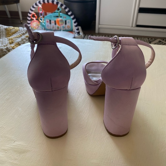 Cute purple heals - Picture 3 of 3